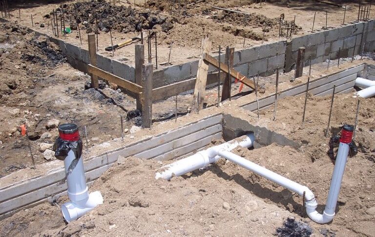 terrain constructible, construction fondation maison plomberie