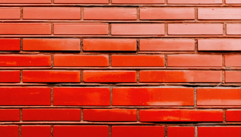 découvrez comment une maison en rangée des années 70 à londres a été transformée avec audace, alliant le métal rouge à la brique pour créer un espace unique et contemporain. plongez dans cette métamorphose inspirante qui allie tradition et modernité.